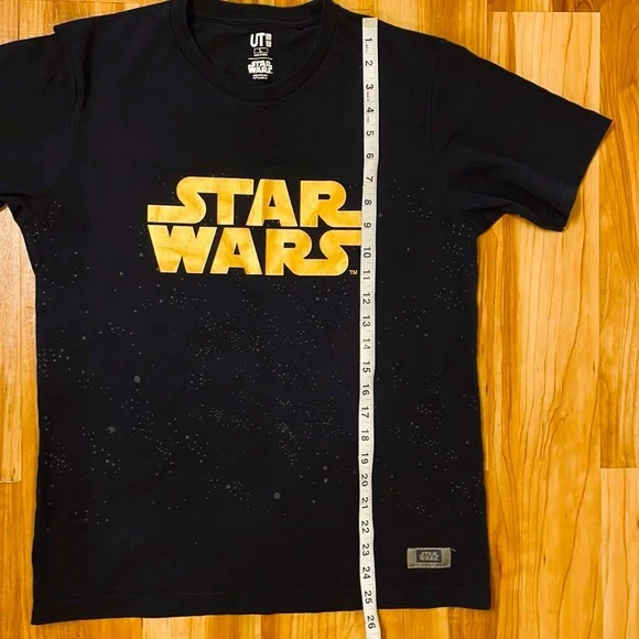 Uniqlo & Star Wars tee size L - Picture 7 of 7